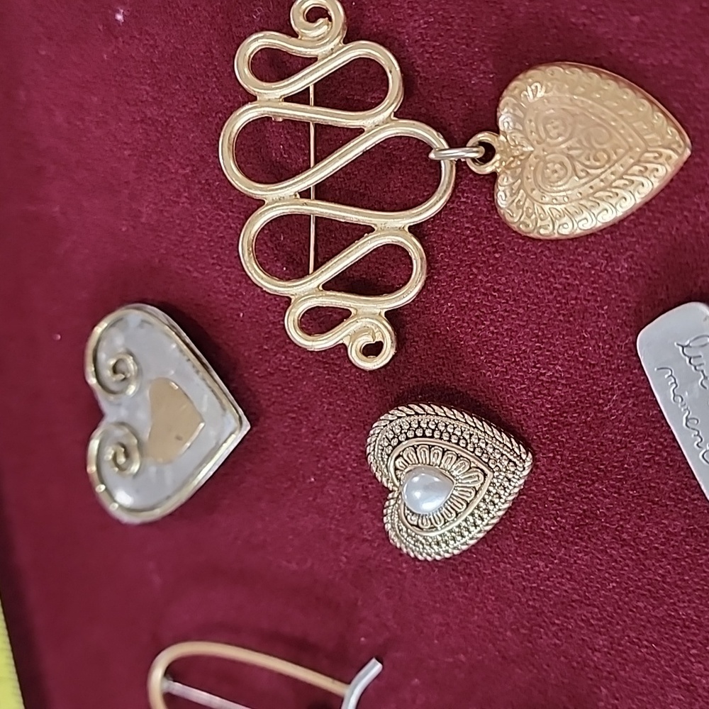 Vintage Miscellaneous Heart Brooches Pins Jewelry - Picture 3 of 9